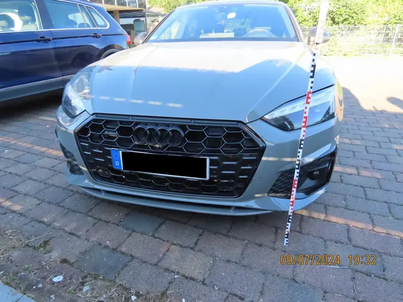 Audi A5, front, aufnahme mit maßstab, aufgenommen Juli 2024